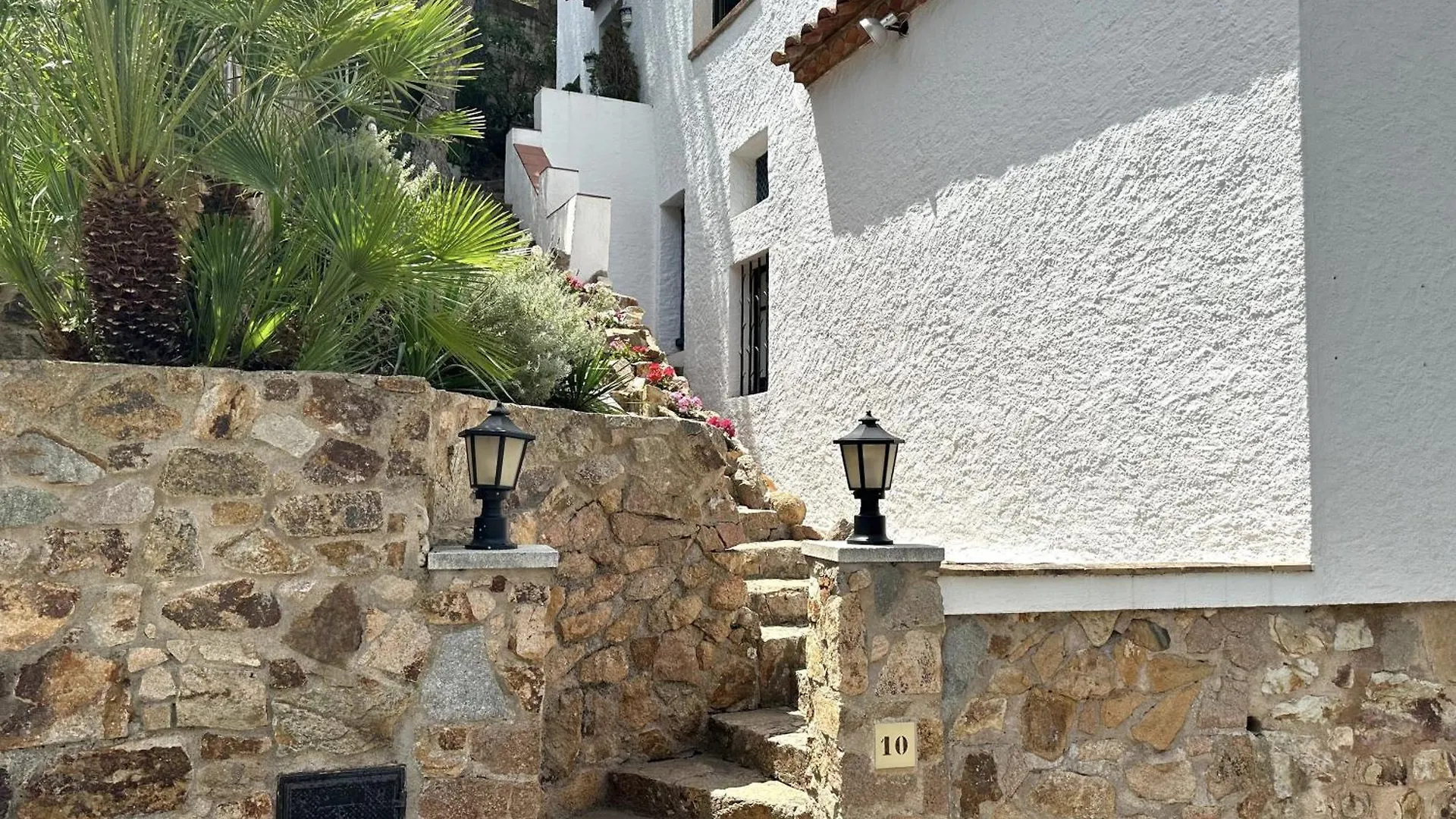 Lets Holidays Beautiful House Sea Views Tossa de Mar Villa
